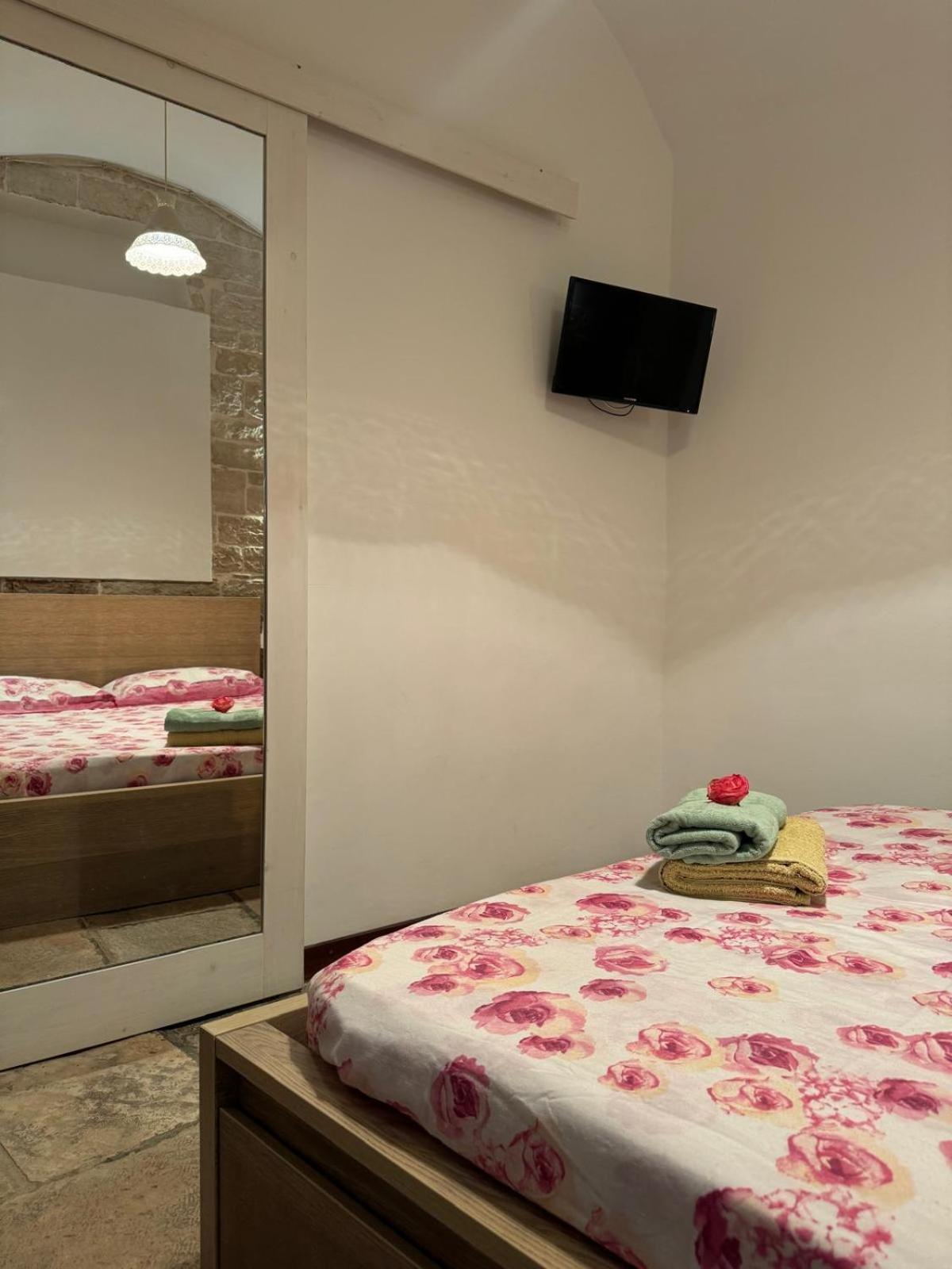 La Cattedrale Apartment บิสเชลเย ภายนอก รูปภาพ